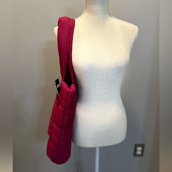 NWT HOT PINK PUFFER TOTE - Picture 8 of 8